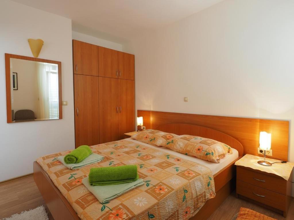 Apartments & Room Eva Slano Extérieur photo